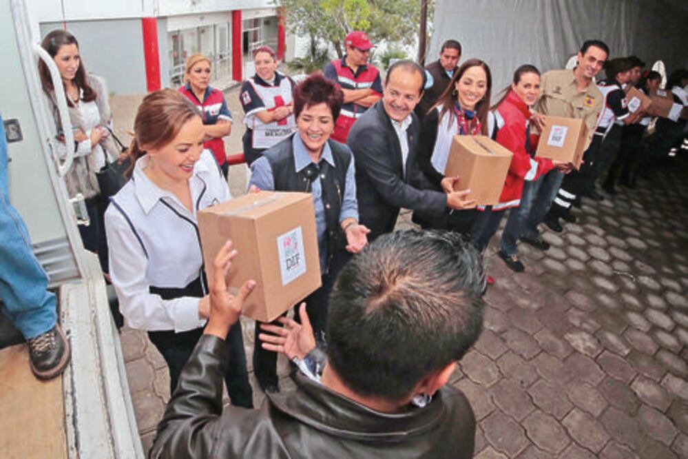 Pide el DIF estar alerta ante efectos de Patricia