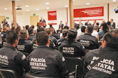 Capacitan a policías para nuevo sistema