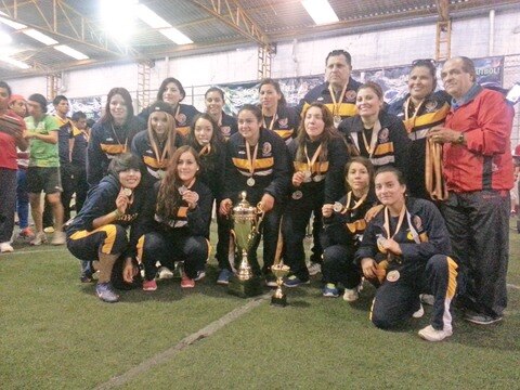 Liguilla sin sorpresas en cancha Hernández