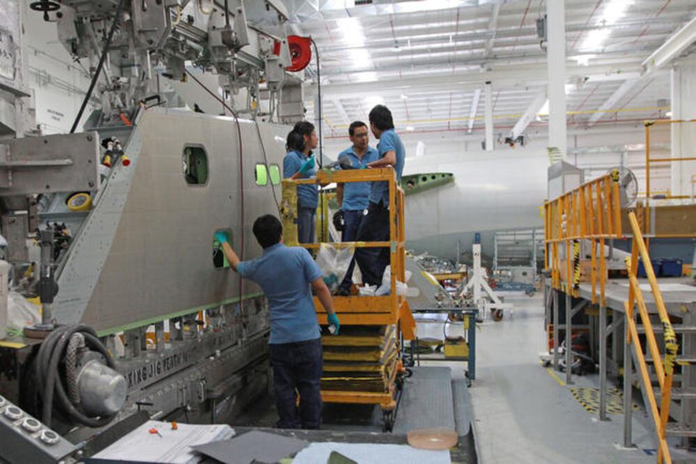 Crecimiento. Según la STPS, la industria aeroespacial emplea a más de 45 mil profesionales de alto nivel (ARCHIVO EL UNIVERSAL)
