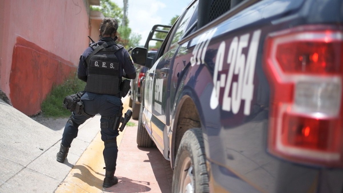 Fiscalía de Querétaro decomisa 12 kilogramos de cristal en San Juan del Río y Corregidora