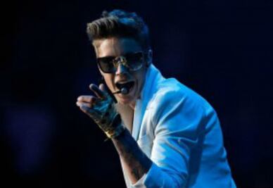 Demandan a Justin Bieber por agresión