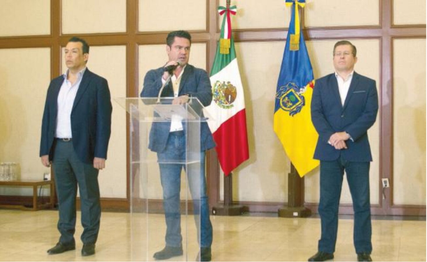 Destituyen a fiscal de Jalisco por tráiler con cadáveres