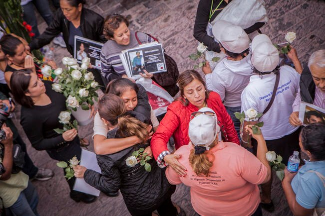 Llega Caravana de madres de migrantes a Tequisquiapan