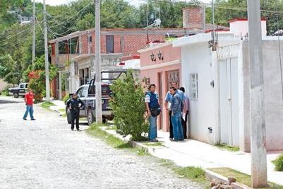 Recuperan camioneta robada en Cadereyta