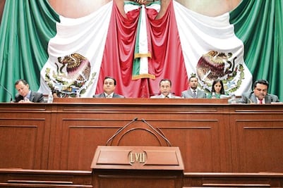 Avanzan iniciativas locales para ir a Congreso federal 