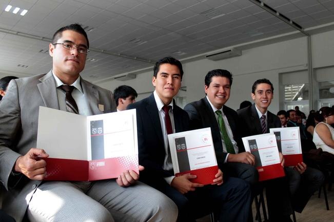 Registra estado retrasos en trámite de cédula profesional