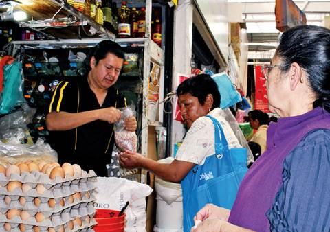 Rehabilitarán mercados de SJR