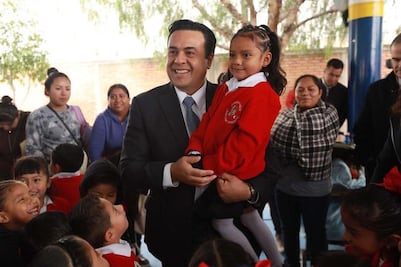 Realizan mejoras a escuelas de la capital