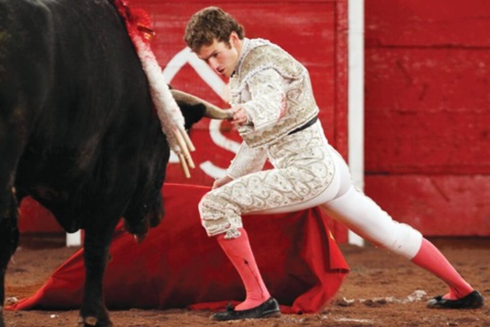 “El Payo” sale en hombros