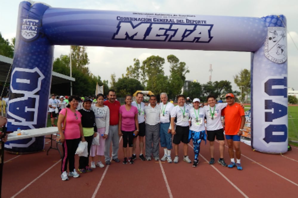 Cientos corren en la ‘Toño Palacios’