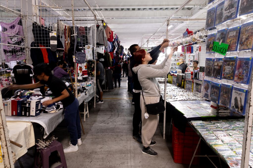 Los comerciantes ahora aceptan pagos con tarjetas, transferencias y depósitos. Foto: Especial