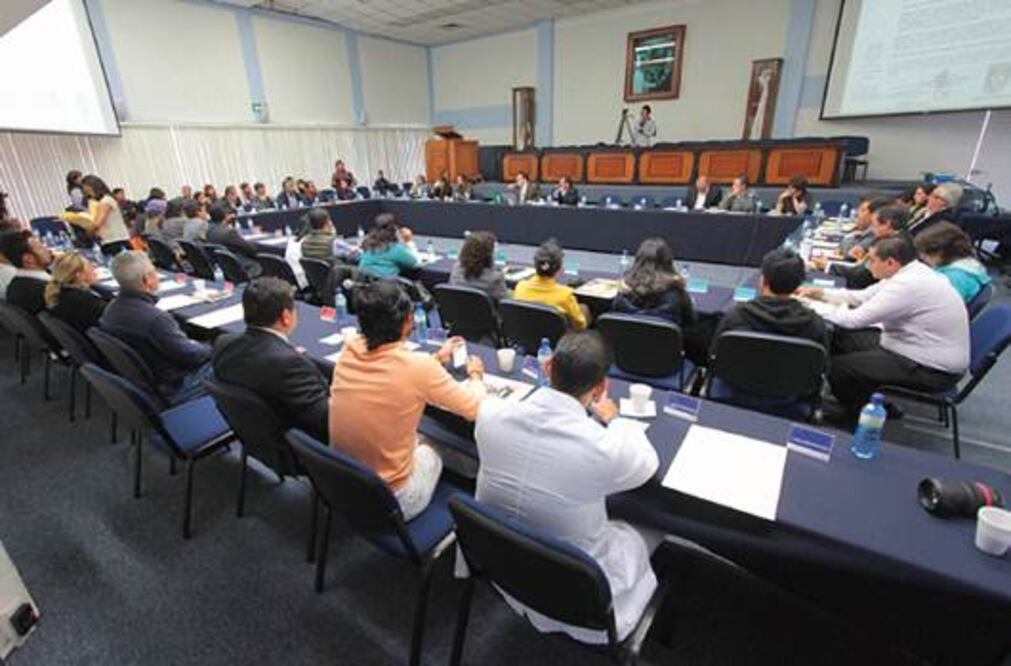 Ramírez seguirá en Derecho