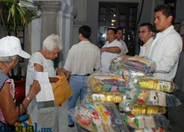 Se beneficia Corregidora con apoyos alimentarios