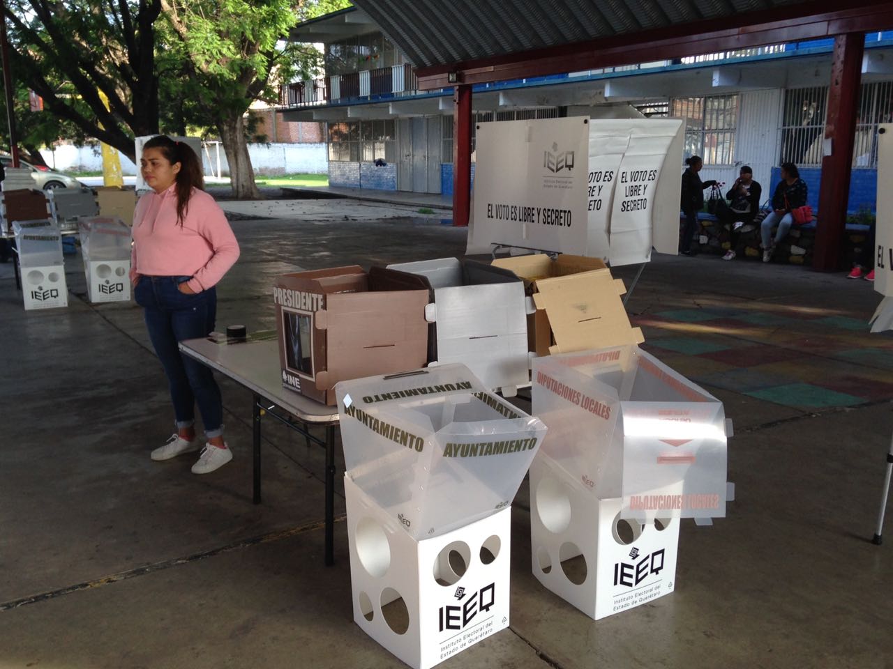 Robo de urnas, amenazas a candidatos y boletas insuficientes, denuncias ante el INE