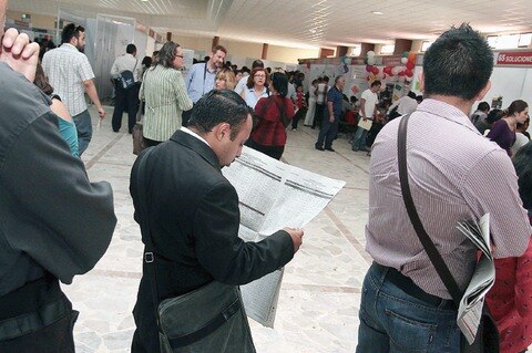 Piden a contadores cubrir certificación