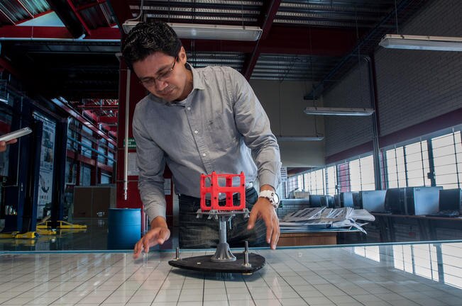 Construyen en la UNAM satélites queretanos