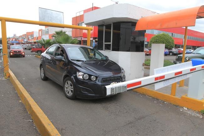 Inspeccionan aparcamientos por nuevo reglamento