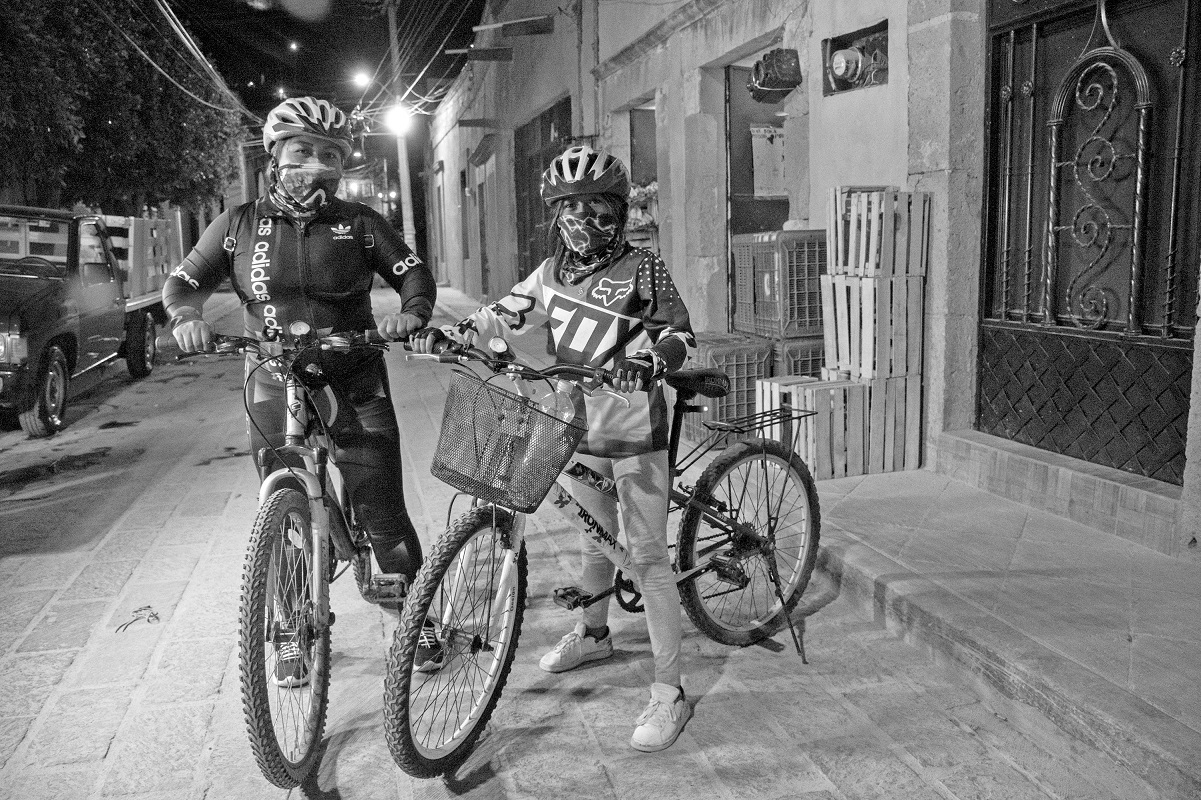 Comerciantes piden regular el tránsito de ciclistas en el Centro Histórico de Querétaro 
