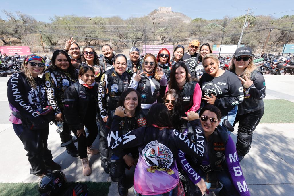 Mujeres bikers ocupan las calles de Querétaro | Querétaro