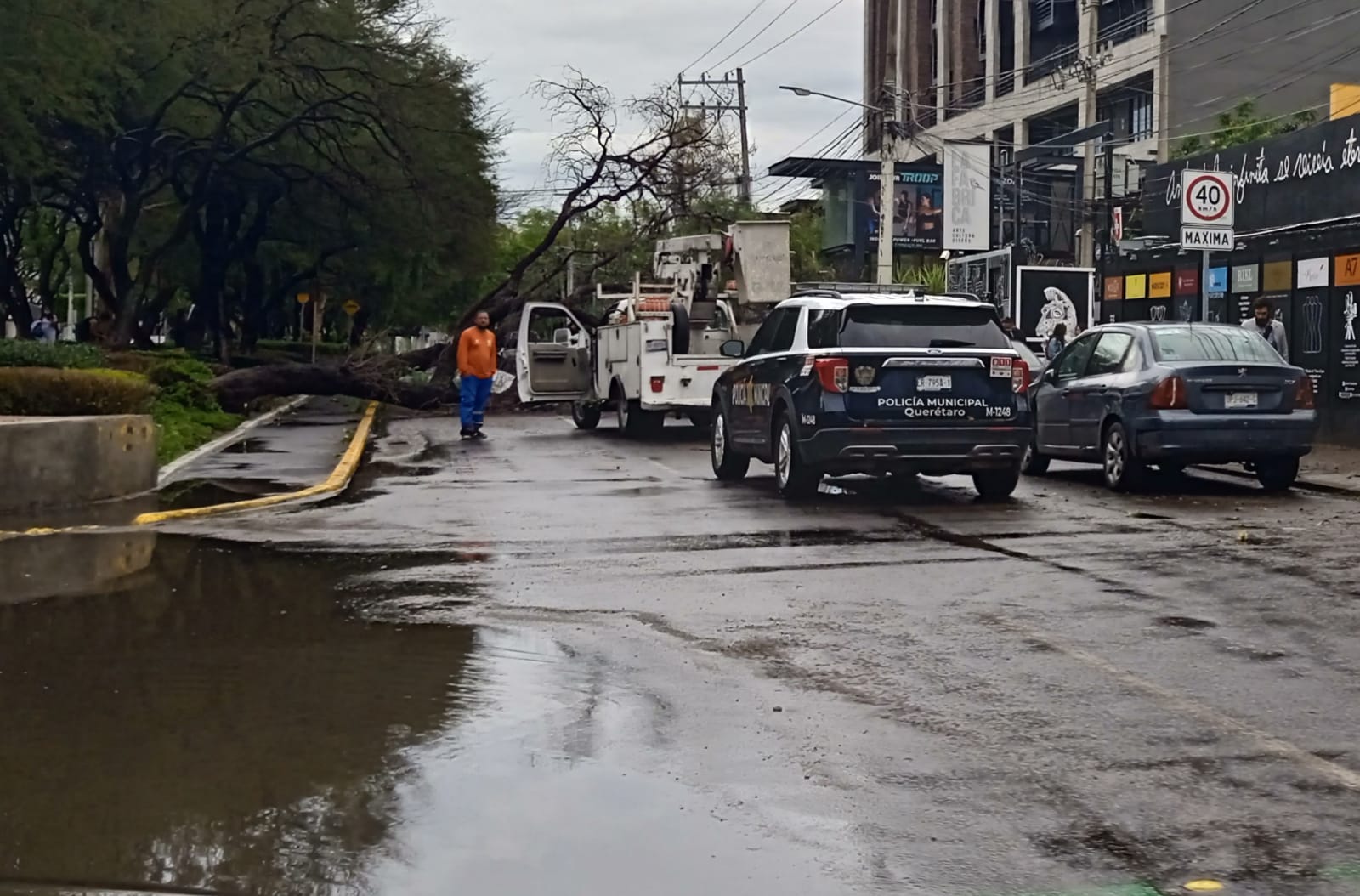 Video. Por lluvia, avenidas se vuelven canales en Querétaro