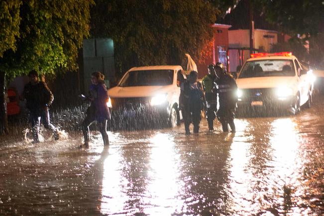 Unidad Estatal de Protección Civil, lluvias, Conexión Río, zona centro, boulevard Bernardo Quintana, Servicios Públicos Municipales 