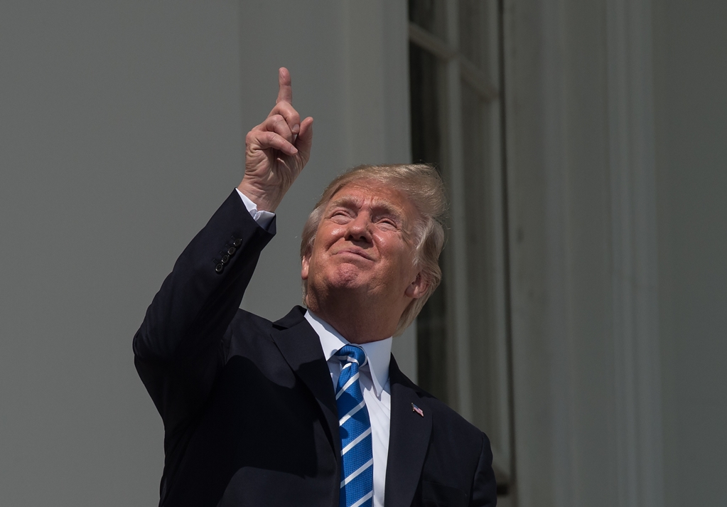 Eclipse, eclipse solar, Donald Trump, Casa Blanca, sin gafas, redes sociales, NASA