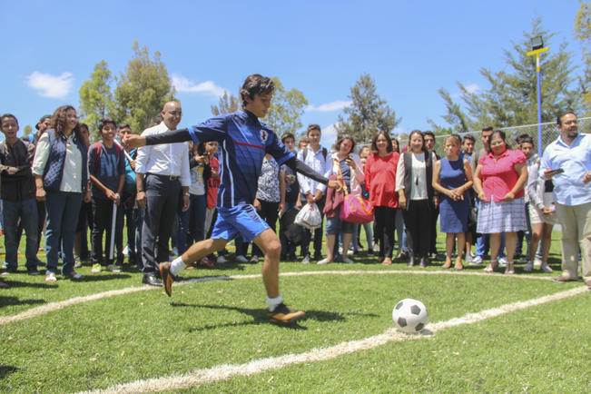 Cancha de Futbol, Escuela de Bachilleres, UAQ, Prepa Sur, Gobienro municipal, Querétaro, Inversión, Jalando Parejo