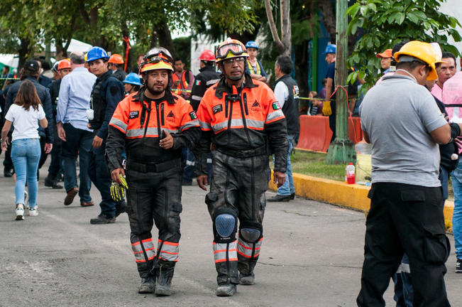 Sismo de 2017, Topos Tlatelolco, San Juan del Río, CDMX, Topos Azteca, labores de rescate