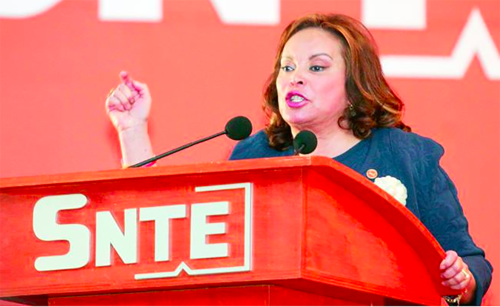 CNTE pide investigar a Elba Esther en caso de maestro asesinado en los 80