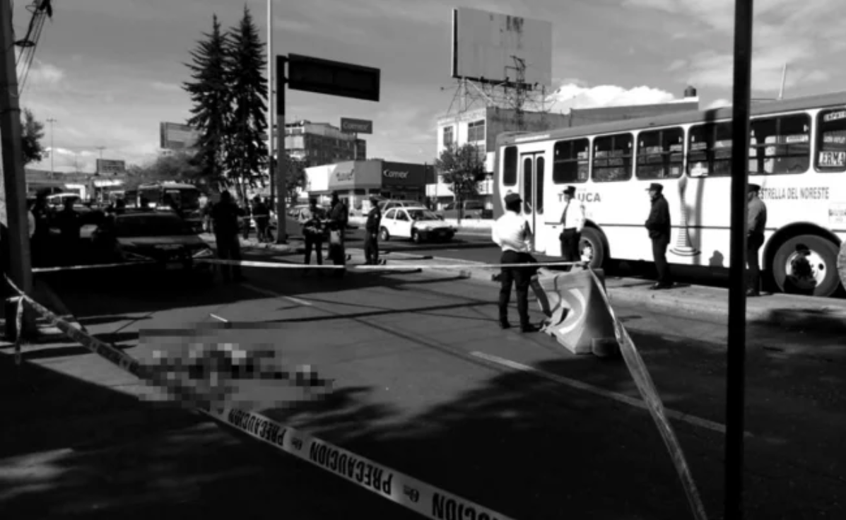 Muere una mujer tras ser atropellada por un camión en Toluca