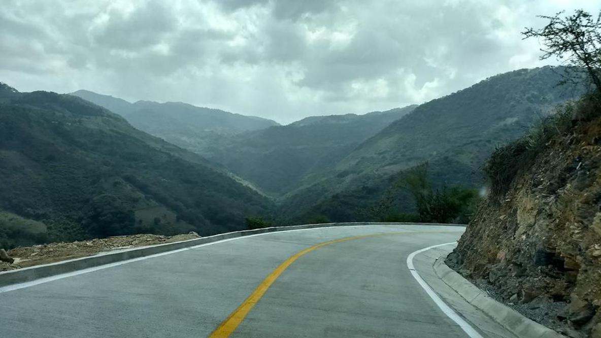 Abate Querétaro deuda histórica en infraestructura con la Sierra Gorda
