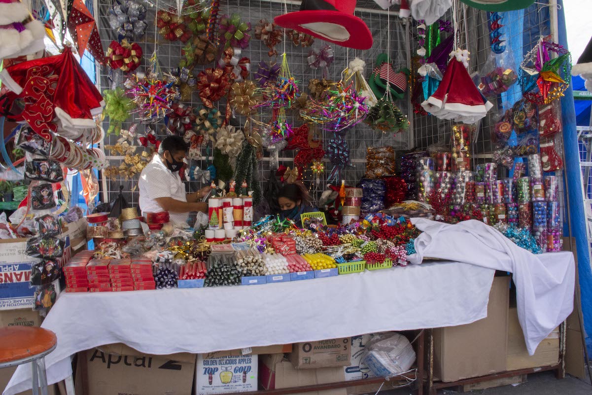 No habrá más permisos para tianguistas navideños en Querétaro
