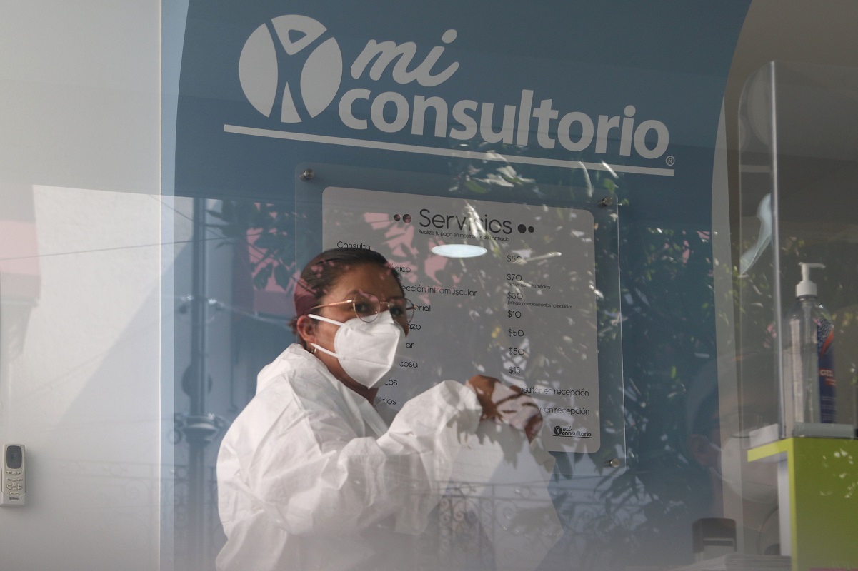 Querétaro supera los 100 contagios de Covid-19 en un día