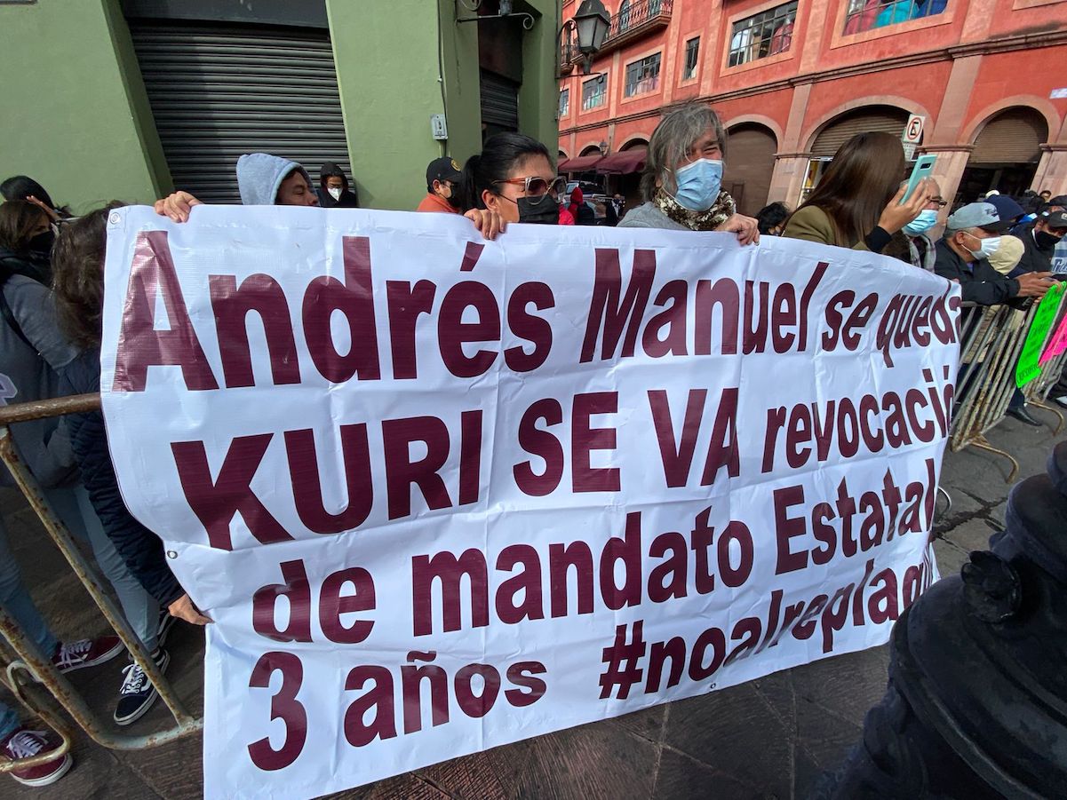 Protestas por el reemplacamiento, por despidos en Capufe y en apoyo a la UDLAP en Querétaro  