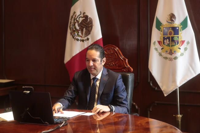 "Querétaro genera confianza para la inversión", dice el gobernador 