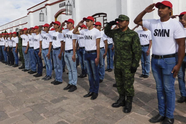 Acuartelan a jóvenes para hacer Servicio Militar 