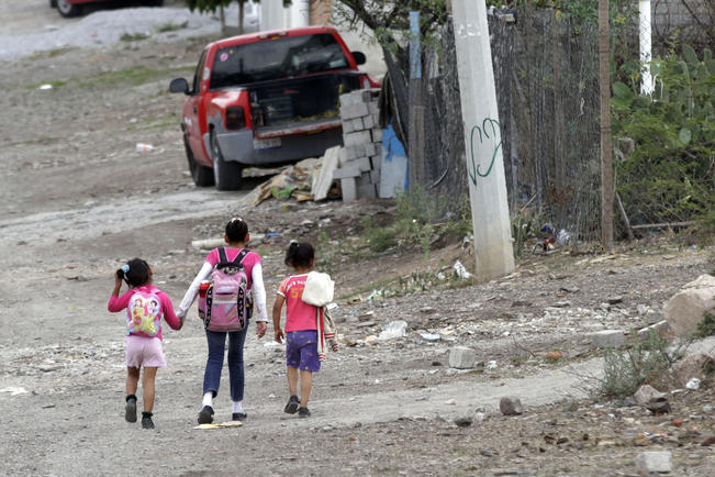 Querétaro, debajo de la media en pobreza infantil