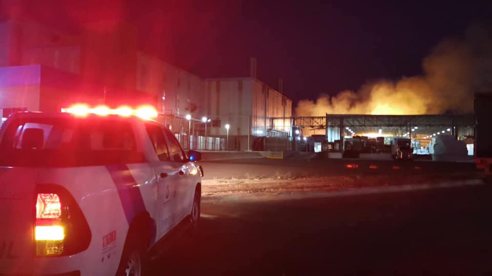 Se incendia la papelera Kimberly Clark  en San Juan del Río