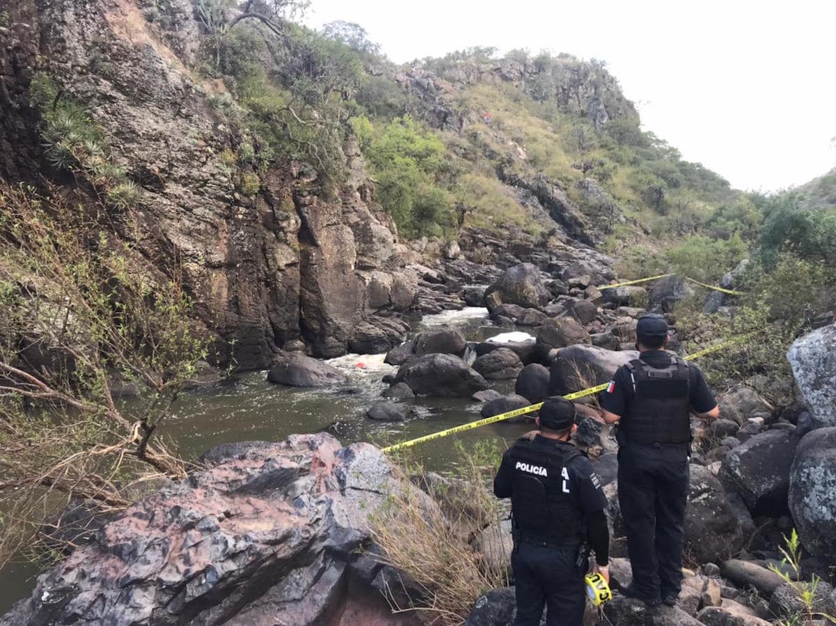 Niño cae al río y muere ahogado en San Juan del Río