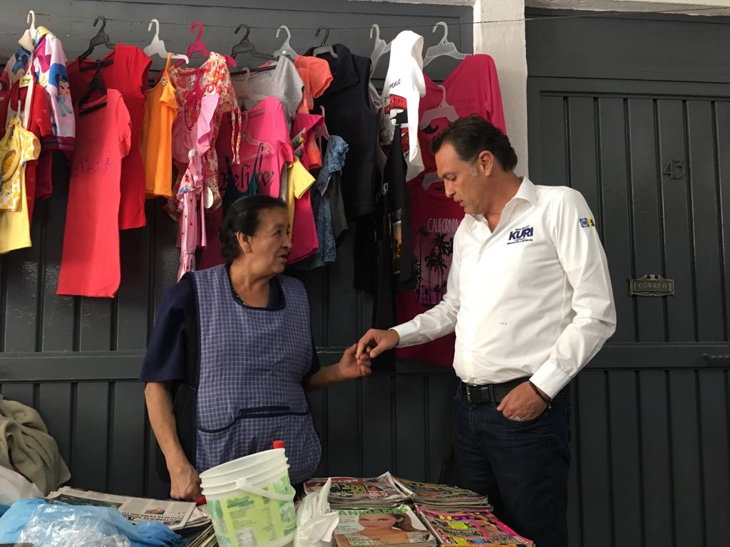 Mauricio Kuri se adentra en el Mercado Hidalgo