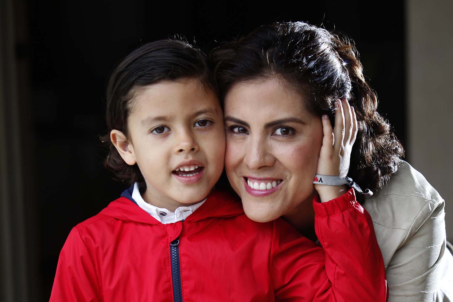 Mercedes Luque y su hijo Ernesto, de cinco a&ntilde;os, comparten una gran complicidad.