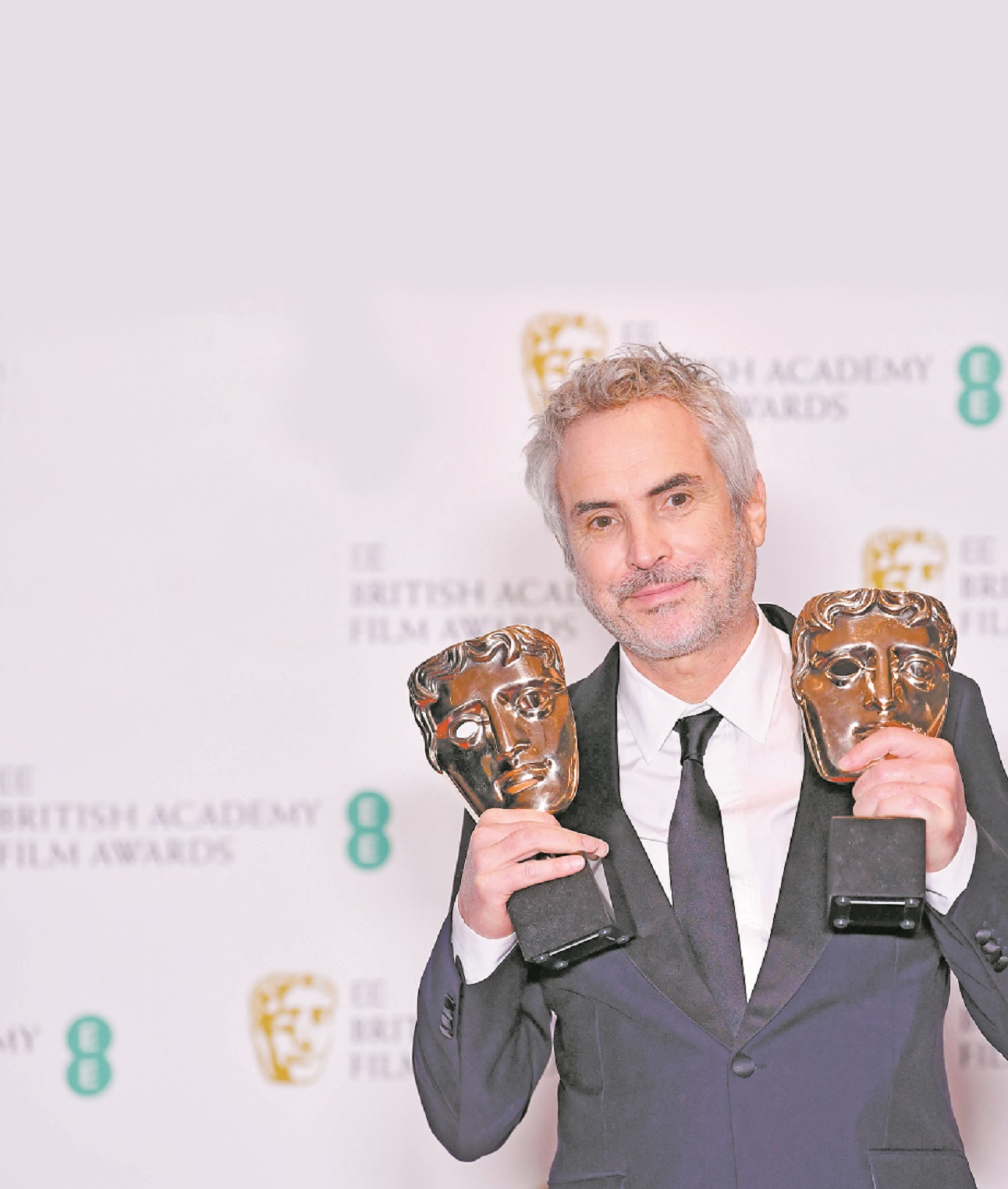 Alfonso Cuar&oacute;n apela a la conexi&oacute;n