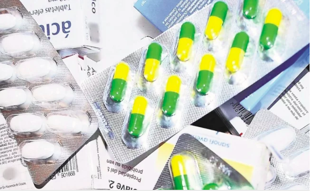 Morena en el Senado alista iniciativa para regular precios de medicamentos