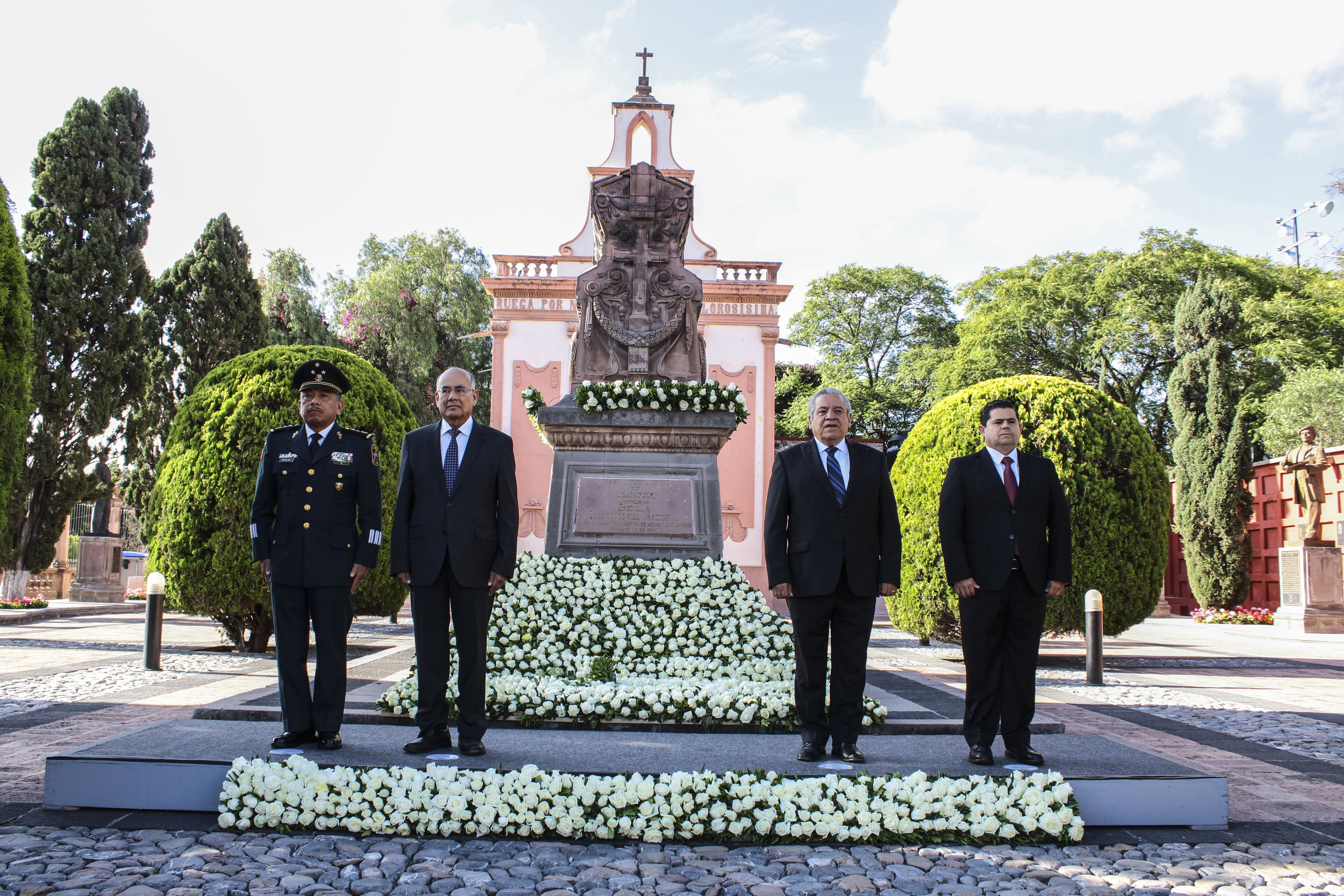 Autoridades honran la lucha de la Corregidora
