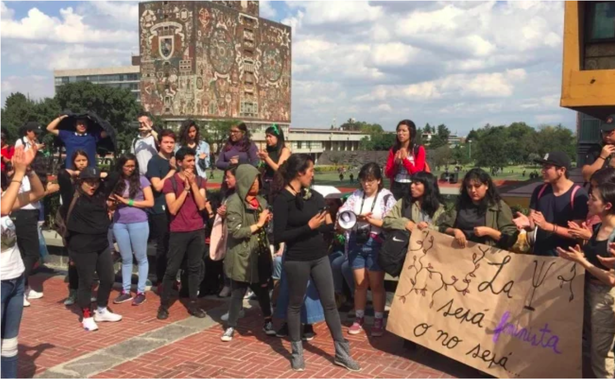 Estudiantes marchan contra acoso y violencia sexual dentro de la UNAM