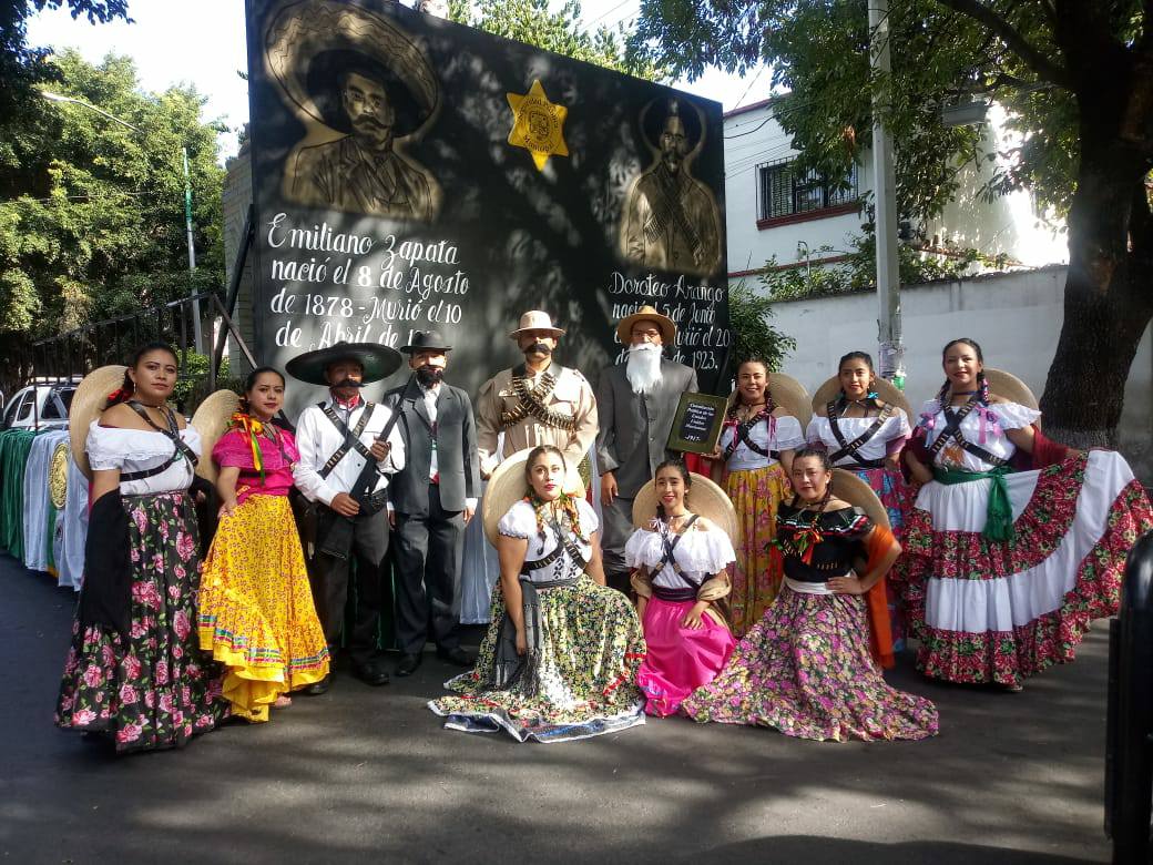 Comienza el desfile conmemorativo de los 109 a&ntilde;os de la Revoluci&oacute;n Mexicana