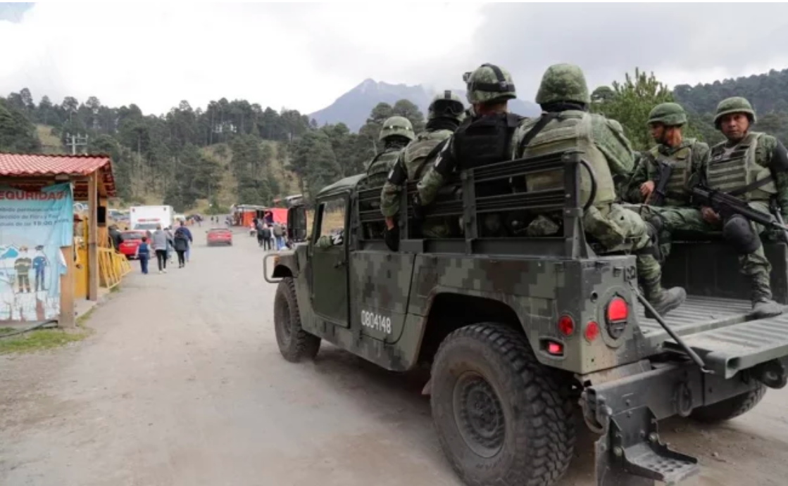 Guardia Nacional realiza operativo en Nevado de Toluca por secuestro de turistas