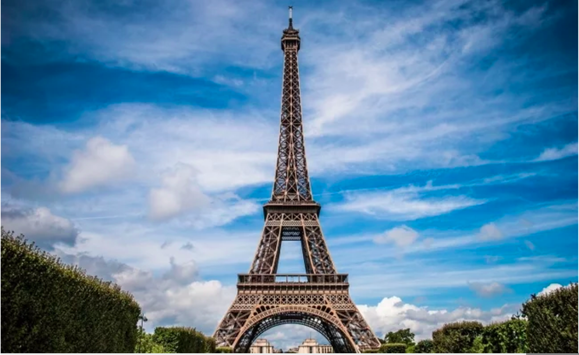 La torre Eiffel mostrar&aacute; mensajes de amor por San Valent&iacute;n