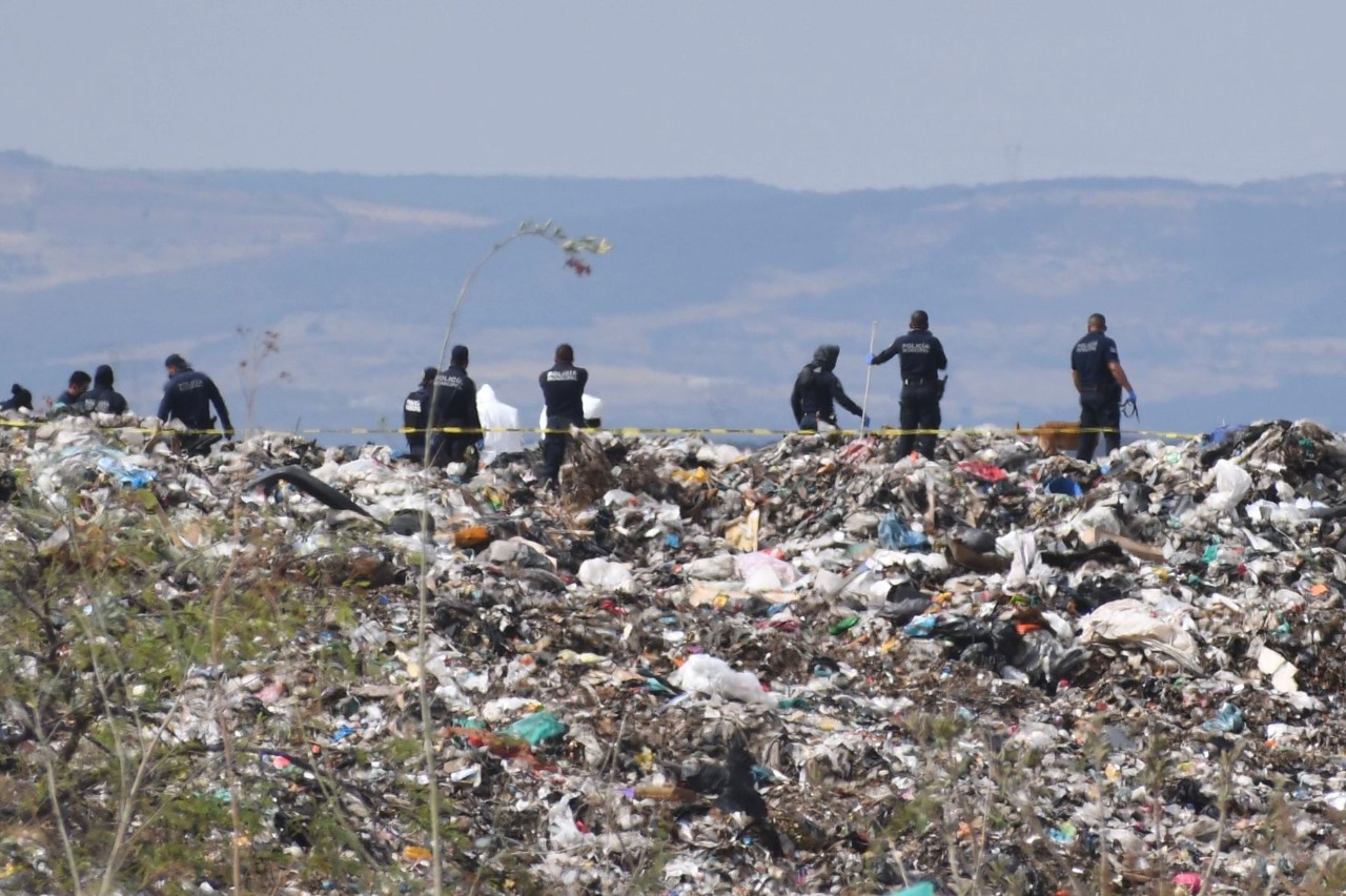 Buscan los restos de Karla Romina en el basurero municipal